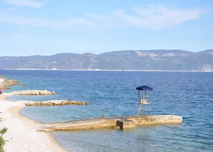 App With Ac, Pets Friendly,389 Rabac