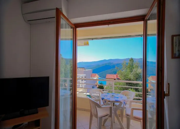 App With Ac, Pets Friendly,389 Rabac