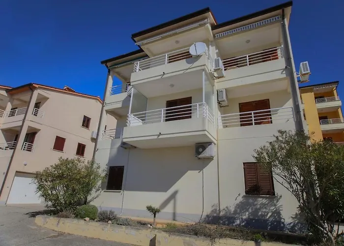 App With Ac, Pets Friendly,389 Appartement Rabac