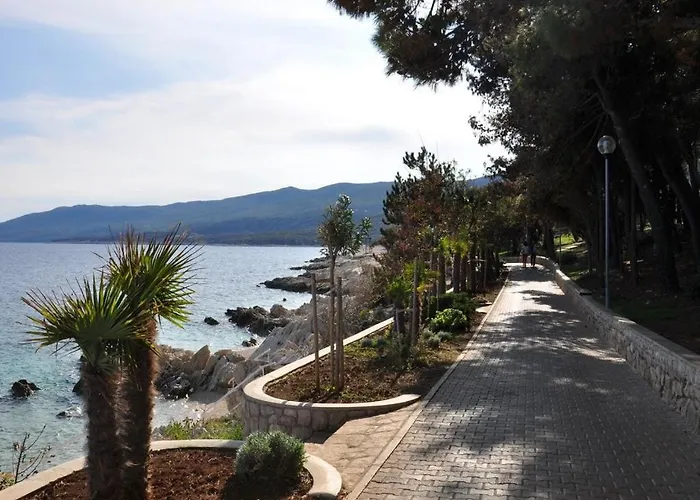 App With Ac, Pets Friendly,389 * Rabac