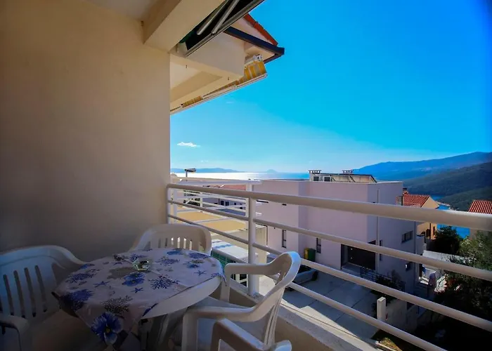 App With Ac, Pets Friendly,389 *